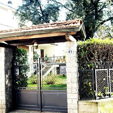 Dieci Bed & Breakfast Arona