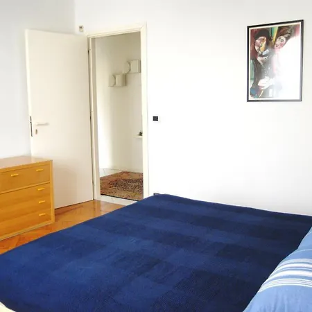Dieci Bed & Breakfast Arona